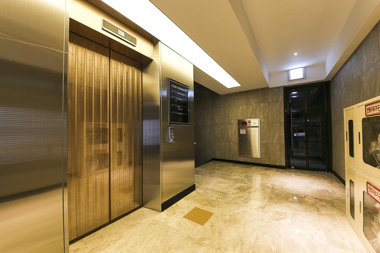 Centralperson Pyeongtaek Hotel Bagian luar foto
